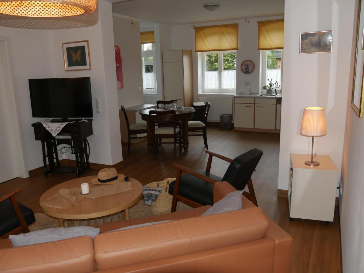 Lindenhof Wohnung 2, Erdgeschoss Vipperow Eksteriør billede